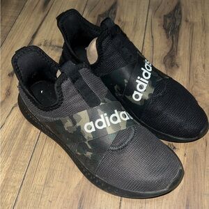 Women Adidas Camo Running Trainer 9